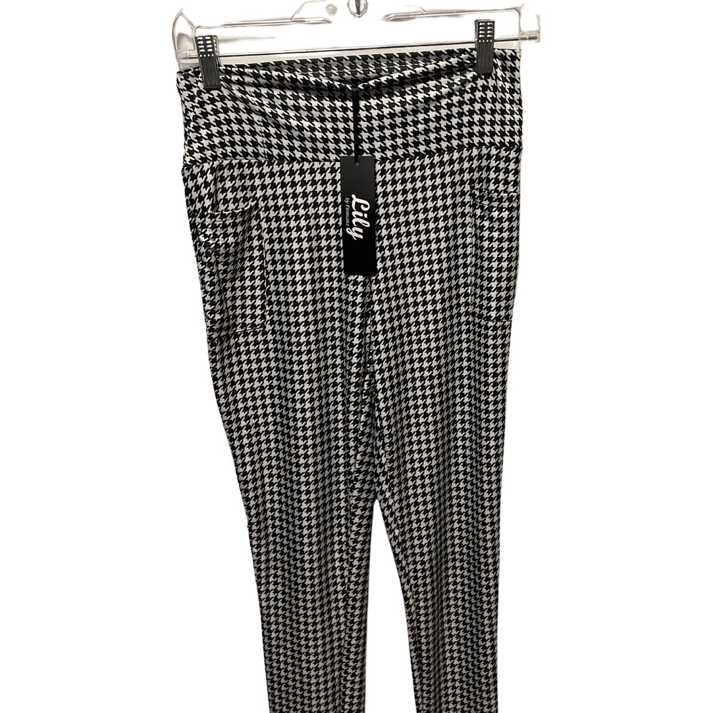 Brand néw women’s lily leggings black and white size small